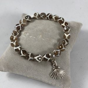 Fire Agate Stretch Bracelet With Shell Beach Charm